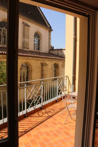 Appartement Le Saint-Etienne avec Terrasse : Appartements proche de Beaune