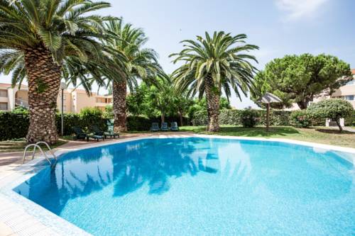ibis Styles Perpignan Canet En Roussillon : Hotels proche de Villelongue-de-la-Salanque