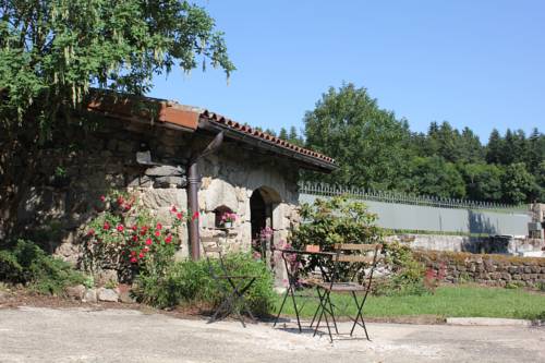 Gite Le Cantou : Maisons de vacances proche de Beauzac