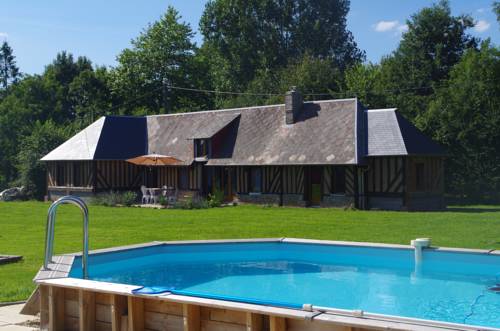 Ndila Cottage avec piscine exclusive : Maisons de vacances proche de Conteville