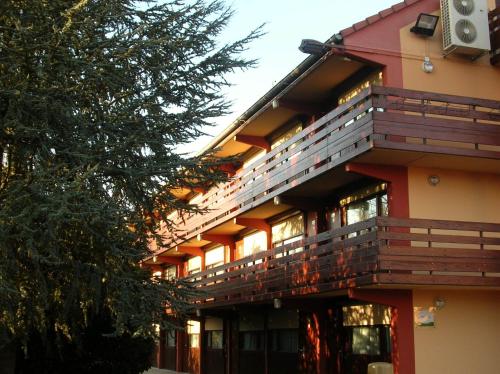 Kyriad Direct Haguenau : Hotels proche de Schweighouse-sur-Moder