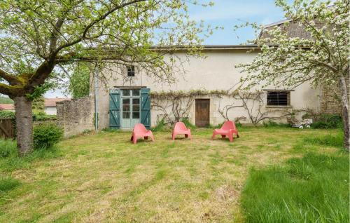 Beautiful Home In Dommartin-le-saint-pr With Wi-fi : Maisons de vacances proche de Doulevant-le-Château