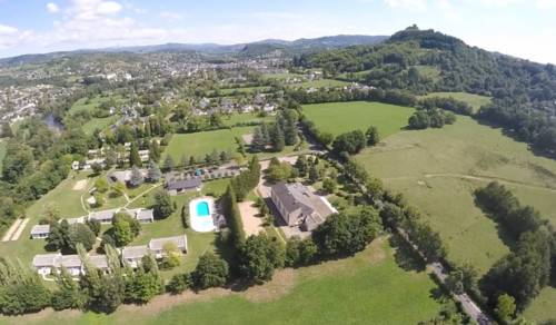 Aux Portes des Monts d'Aubrac : Villages vacances proche de Saint-Côme-d'Olt