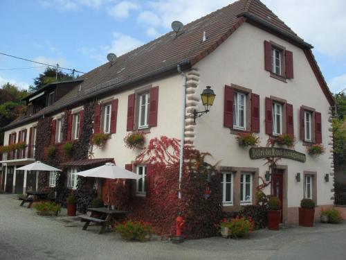 Hôtel du Haut Koenigsbourg- entre vignes et château : Hotels proche de La Vancelle