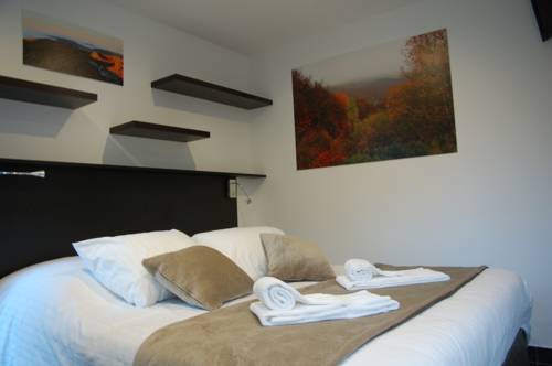 Aux 500 Diables Eco Lodge - Hotel : Hotels proche de Chambon-sur-Lac