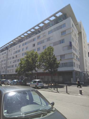 Montempô Apparthôtel Marseille Centre Euromed : Appart'hotels proche du 13e Arrondissement de Marseille
