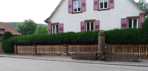 Un gîte dans la vallée : Appartements proche de Langensoultzbach