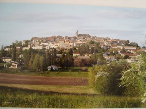 Gîte des Augustins : Maisons de vacances proche de Montagnac-sur-Lède
