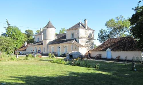 Château La Barge - Dordogne : B&B / Chambres d'hotes proche de Blis-et-Born