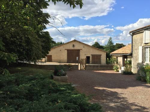 Chambres d'hôtes du puy d'anché : Maisons d'hotes proche de La Forêt-de-Tessé