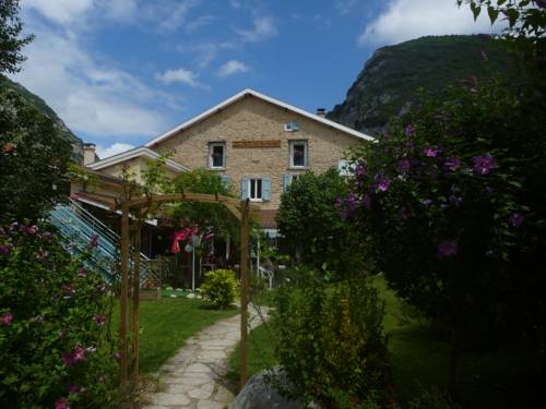 La petite auberge de niaux : B&B / Chambres d'hotes proche de Tarascon-sur-Ariège