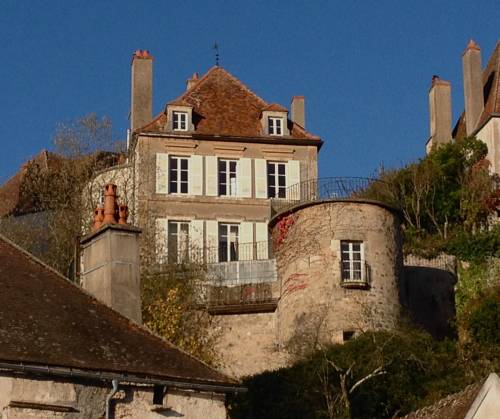 La Maison Févret : B&B / Chambres d'hotes proche de Massingy-lès-Semur