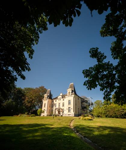 Hôtel Château de la Marlière : Hotels proche de Liessies