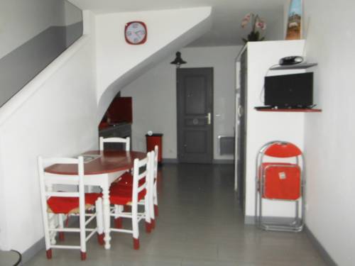 Appartement Le Romarin : Appartements proche de Salon-de-Provence
