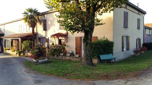 Charmante maison à la ferme : Sejours a la ferme proche de Saint-Benoît-de-Carmaux