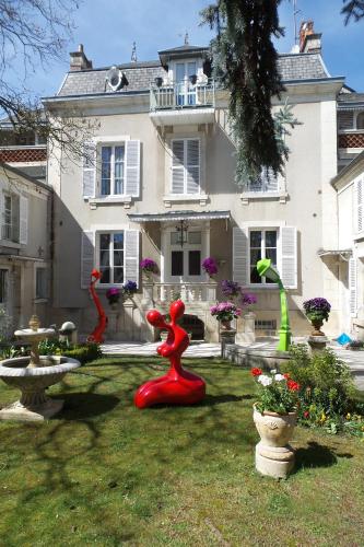 Le Cedre Bleu : Maisons d'hotes proche de Saint-Martin-d'Auxigny