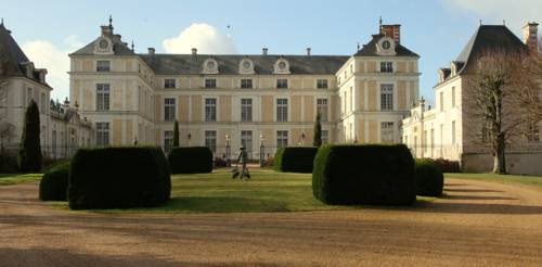 Chateau Colbert : Hotels proche de Saint-Pierre-des-Échaubrognes