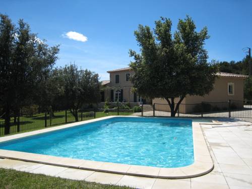 superb house with private swimming pool : Villas proche de La Roque-sur-Pernes