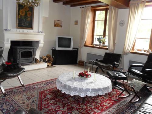 Attractive holiday home in Auvergne : Maisons de vacances proche de Saint-Aubin-le-Monial