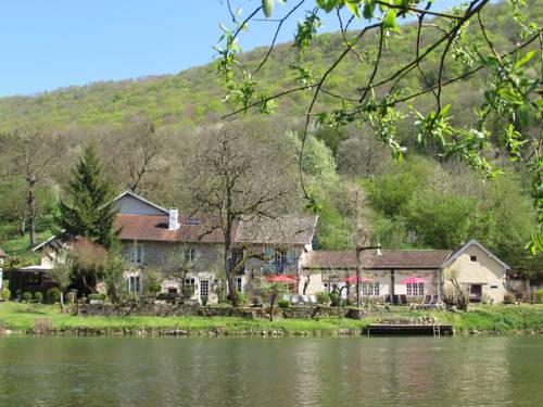 Auberge Chez Soi : Maisons de vacances proche de Besançon