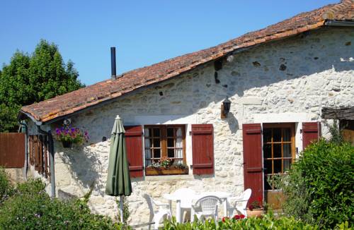 Gîte Chez Marot : Maisons de vacances proche d'Orgedeuil