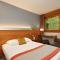 Hotels Hotel Centre Port-Royal : photos des chambres