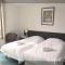 Hotels Logis Le Relais Champenois : photos des chambres