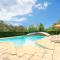 Maisons de vacances Chic Holiday Home in Siorac en P rigord with : photos des chambres