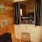 Campings les roulottes de dilou Cerise : photos des chambres