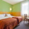 Hotels BRIT HOTEL Le Lion d'Or CHINON : photos des chambres