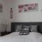 B&B / Chambres d'hotes LES ORCHIDEES Ch Hotes B&B 14 personnes Jaunay-Clan : photos des chambres