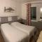 Hotels Logis Auberge Cigaloise : photos des chambres