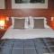 Hotels Hotel Restaurant Rive Gauche : photos des chambres