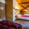 Hotels Le Bouton d'Or : photos des chambres