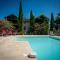 Villas A spacious and beautifully restored rural farmhouse with private pool : photos des chambres