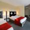 Hotels Comfort Hotel Saintes : photos des chambres