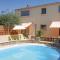 Maisons de vacances Awesome Home In Tourbes With Wifi, Private Swimming Pool And Outdoor Swimming Pool : photos des chambres