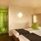 Hotels Campanile Epone : photos des chambres