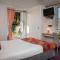 Hotels Hotel Les Mesanges : photos des chambres