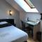 Hotels Hotel Le Bayeux : photos des chambres