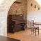 Maisons de vacances Stone cottage on an active wine growing estate with a swimming pool : photos des chambres
