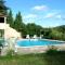Villas Villa de 2 chambres avec piscine privee jardin clos et wifi a Dauphin : photos des chambres