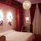Hotels Logis Le Mouton Blanc : photos des chambres