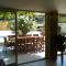 Maisons de vacances Maison de 3 chambres avec piscine partagee jardin clos et wifi a Saint Victor la Coste : photos des chambres