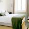 Hotels HOTEL DU MIDI : photos des chambres