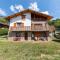 Maisons de vacances Modern Holiday Home in Montagny with Balcony : photos des chambres