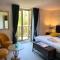 Hotels Domaine Du Moulin Vallee Heureuse : photos des chambres