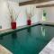 Villas demeure normande piscine chauffee sauna : photos des chambres