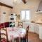 Maisons de vacances Stunning home in Rochefort du Gard with 2 Bedrooms : photos des chambres