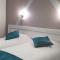 Hotels Fasthotel Oloron Hostellerie du Paon Blanc : photos des chambres